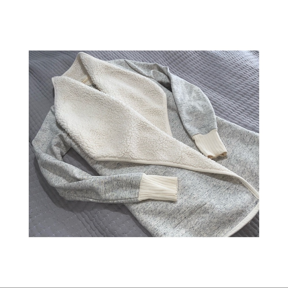 Cozy up sweater!! ❄️
